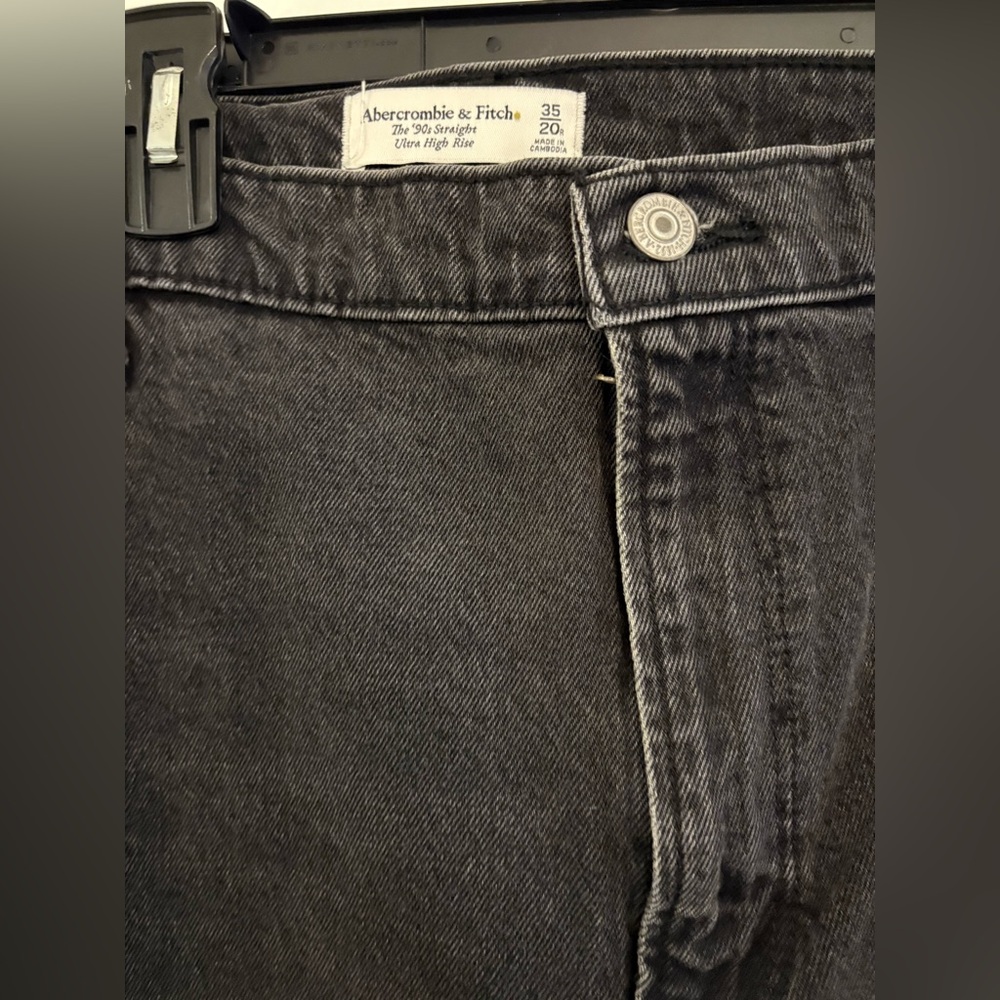 Bundle 2 for $30. Abercrombie & Fitch Black Straight Leg Jeans. Size 20. NWT! - Picture 2 of 6
